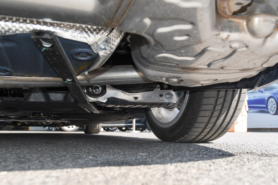 2019款 55 TFSI quattro 旗舰致雅型 引擎底盘