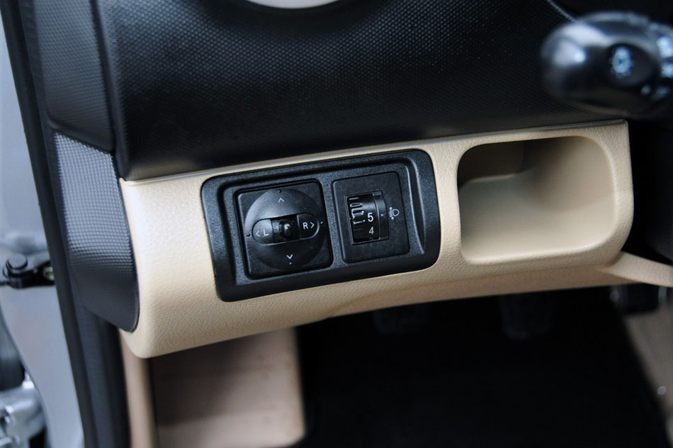 2014款 1.5L精英型 内饰