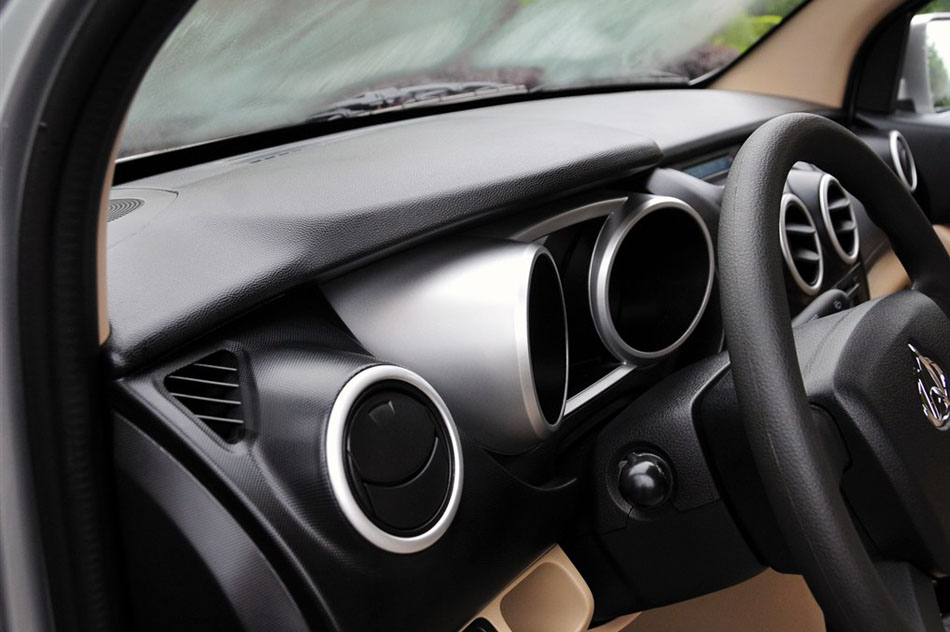 2014款 1.5L精英型 内饰