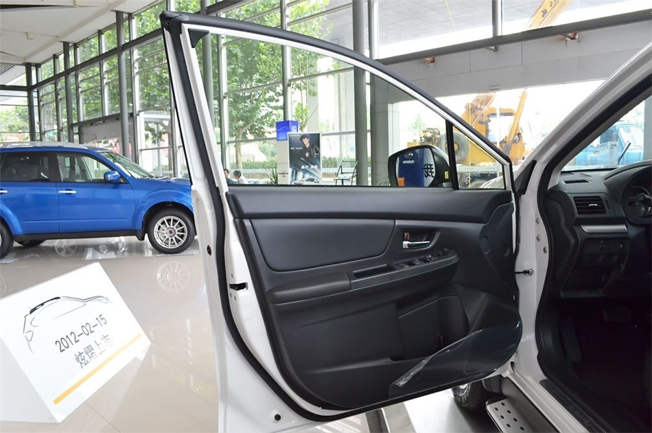 2012 2.0L CVT Ӣ οռ