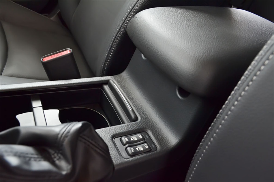 2012 2.0L CVT Ӣ οռ