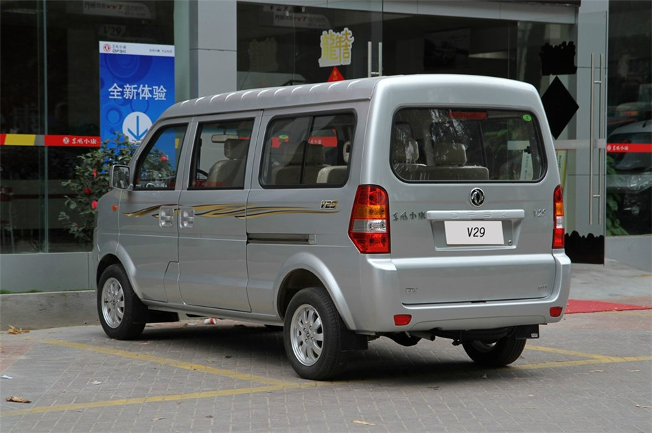 2012款 1.2L MT 标准型 外观