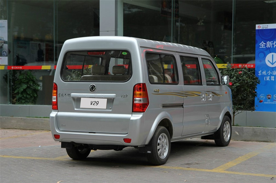 2012款 1.2L MT 标准型 外观