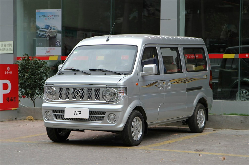 2012款 1.2L MT 标准型 外观