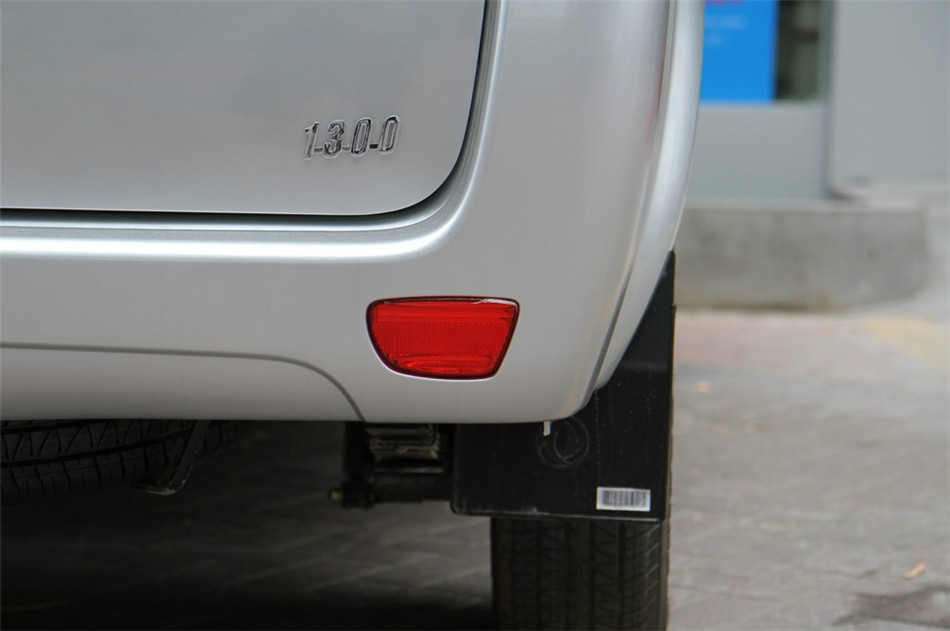 2012款 1.2L MT 标准型 其他