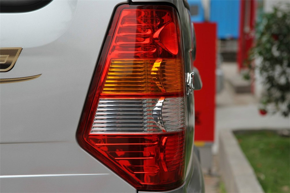 2012款 1.2L MT 标准型 其他