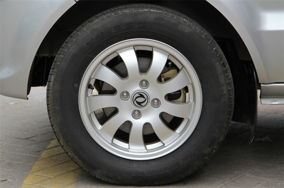 2012款 1.2L MT 标准型 其他