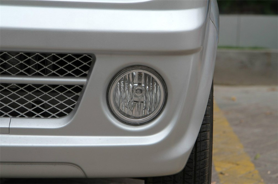 2012款 1.2L MT 标准型 其他