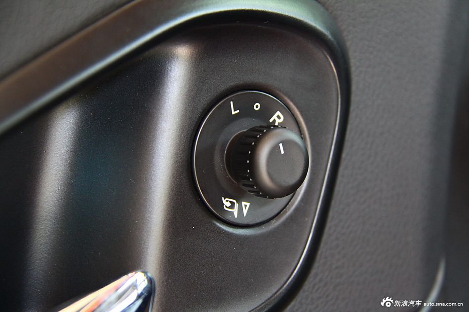 传祺GS5 2.0L自动尊贵版