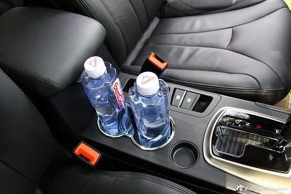 传祺GS5 2.0L自动尊贵版