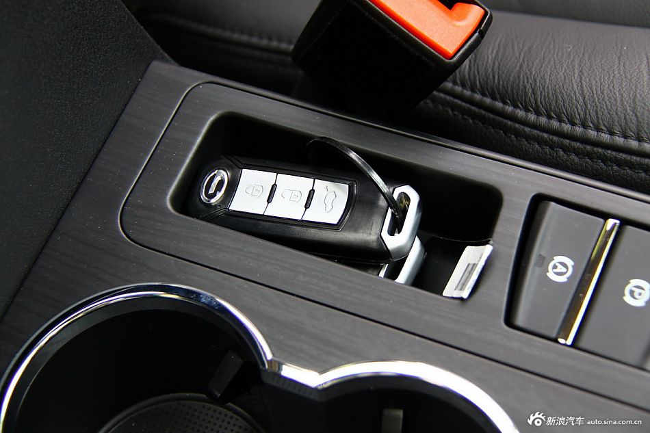 传祺GS5 2.0L自动尊贵版