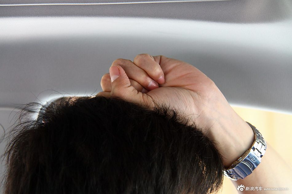 传祺GS5 2.0L自动尊贵版