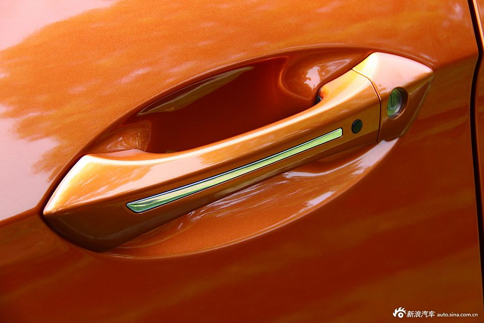 传祺GS5 2.0L自动尊贵版