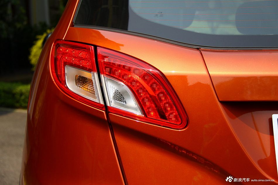 传祺GS5 2.0L自动尊贵版