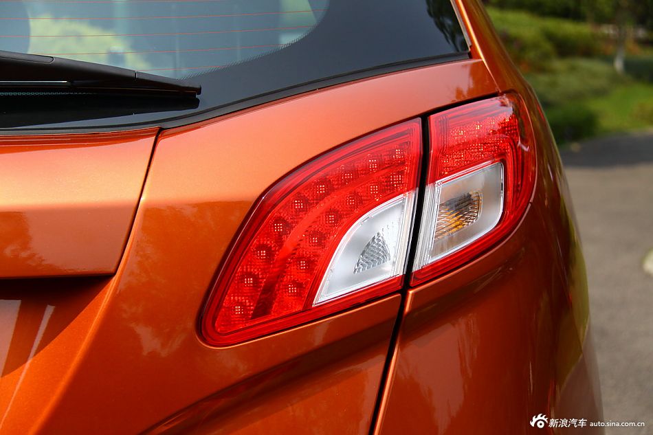 传祺GS5 2.0L自动尊贵版