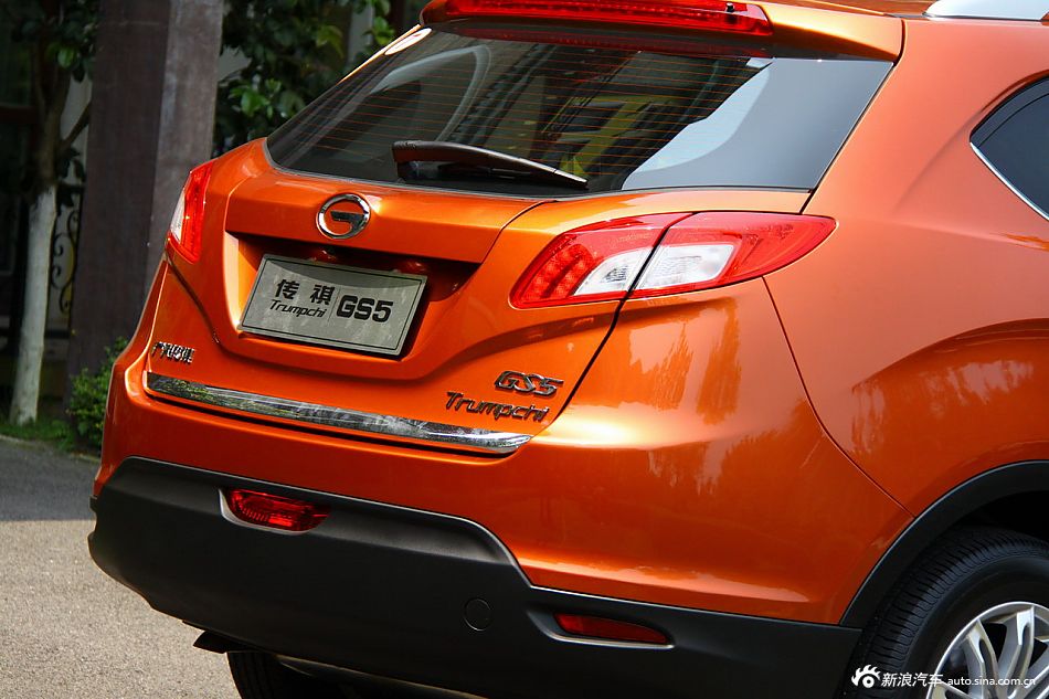 传祺GS5 2.0L自动尊贵版