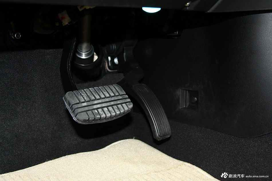 传祺GS5 2.0L自动尊贵版