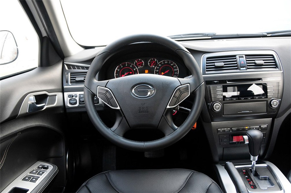 传祺GS5 2013款 1.8T 两驱 AT 豪华版 空间