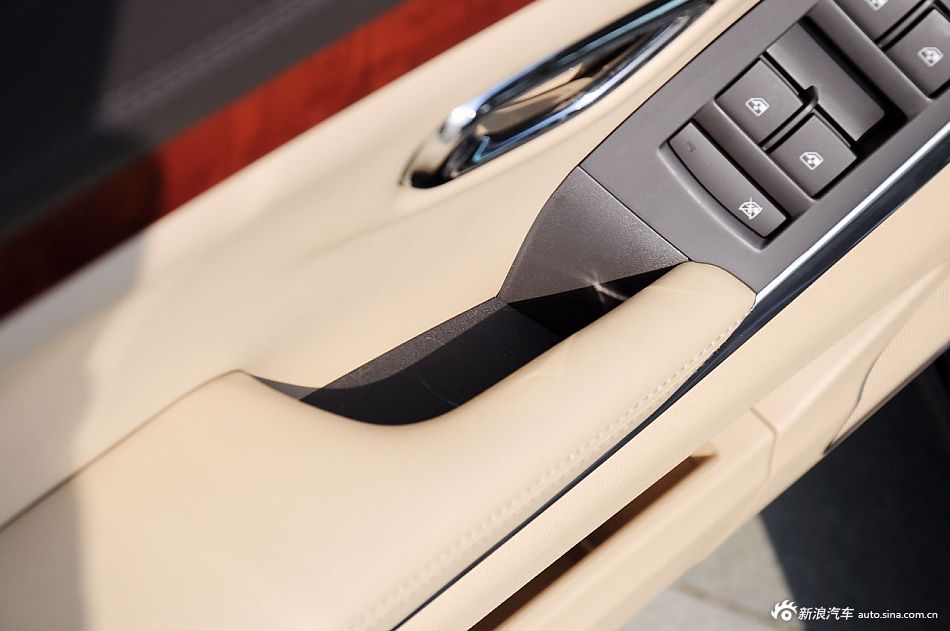 静态体验荣威950