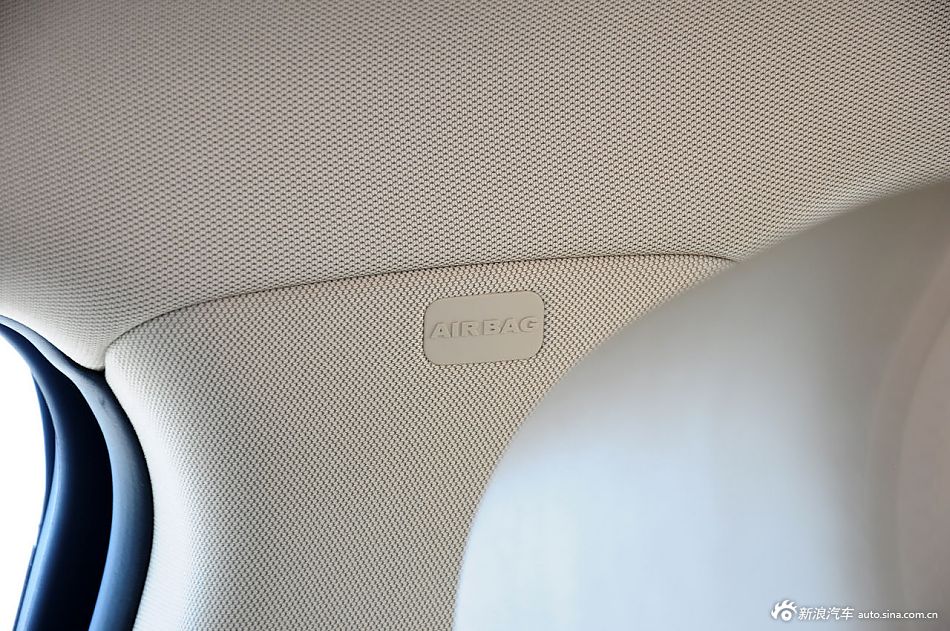 静态体验荣威950