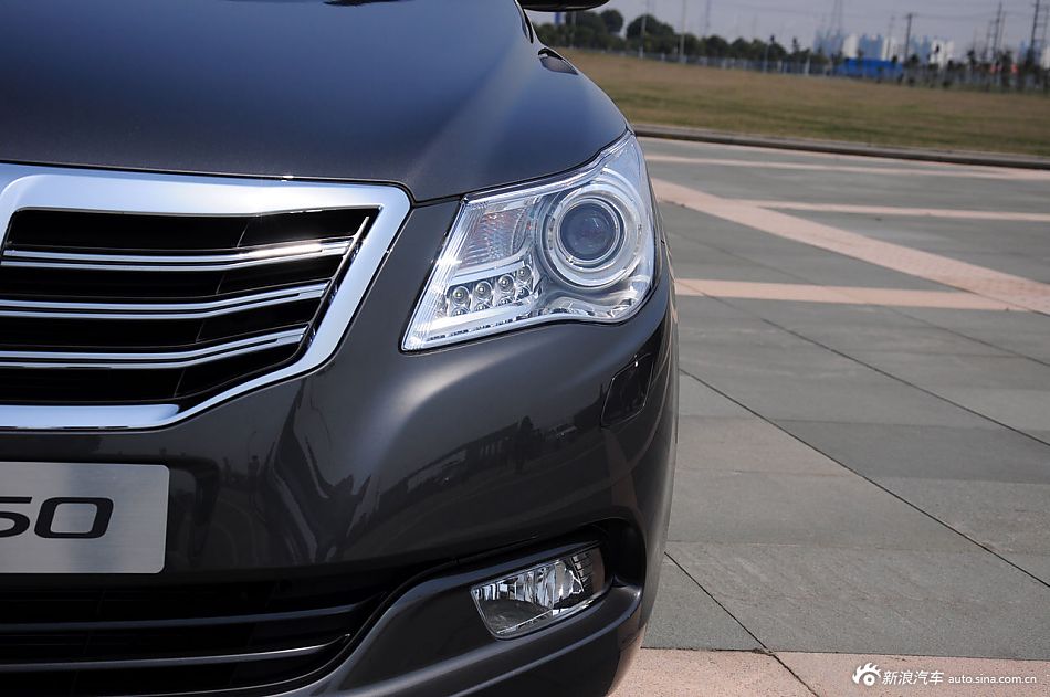 静态体验荣威950