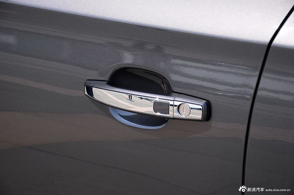 静态体验荣威950