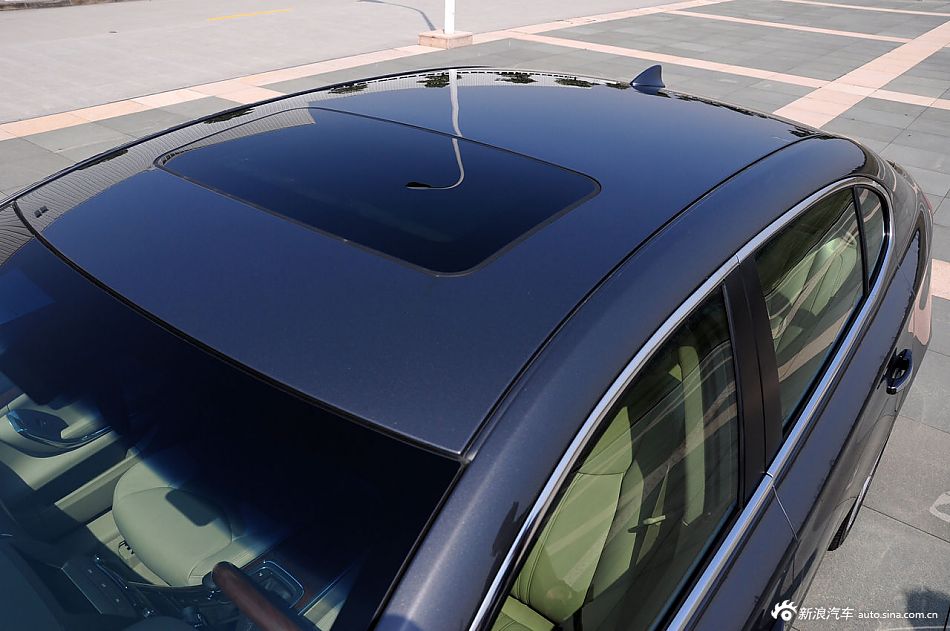 静态体验荣威950