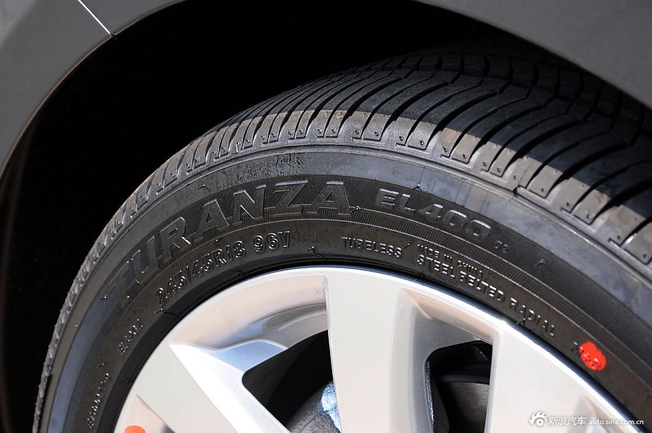 静态体验荣威950