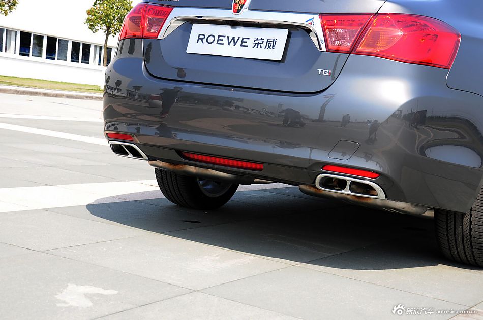 静态体验荣威950