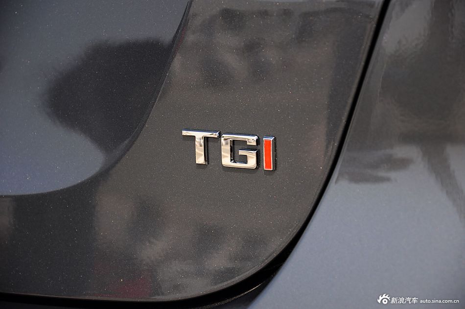 静态体验荣威950