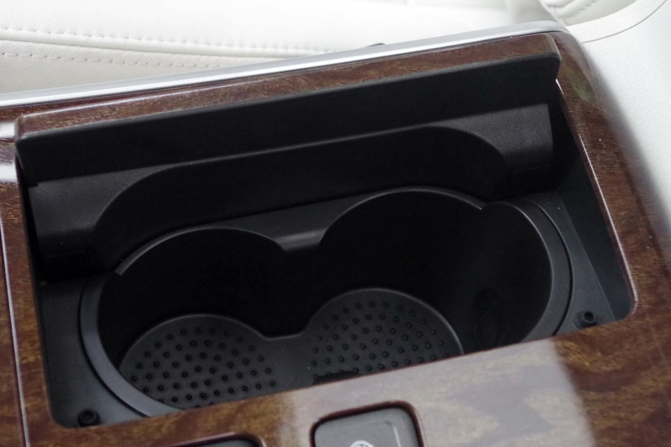 2017款 30T 互联网旗舰版 内饰