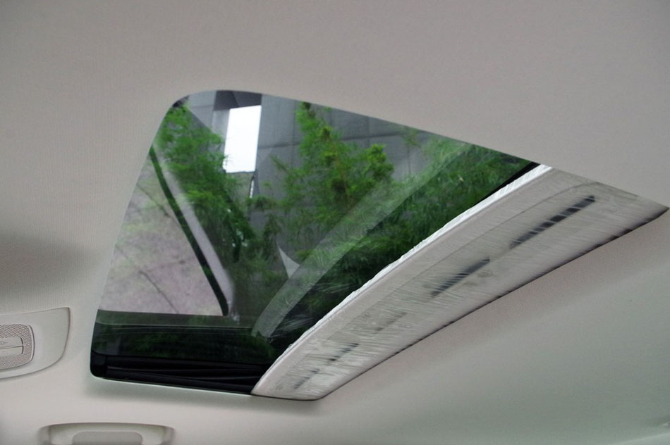 2017款 30T 互联网旗舰版 座椅空间