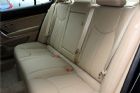 2012款 3.0L AT 旗舰版 座椅空间