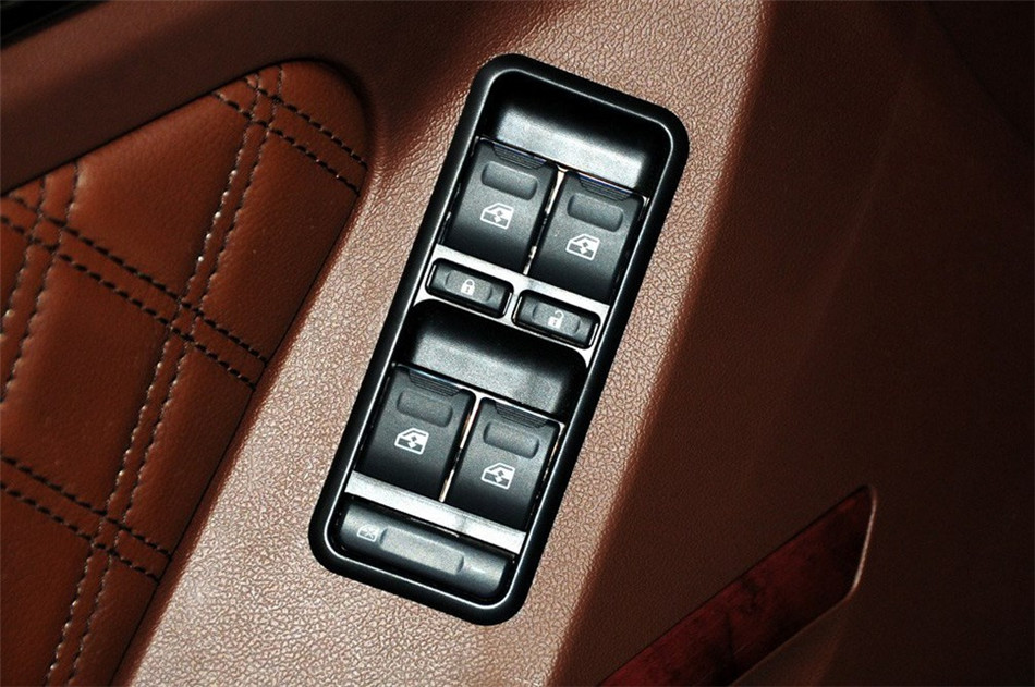 2013款 1.8T MT 汽油两驱智尊版 座椅空间