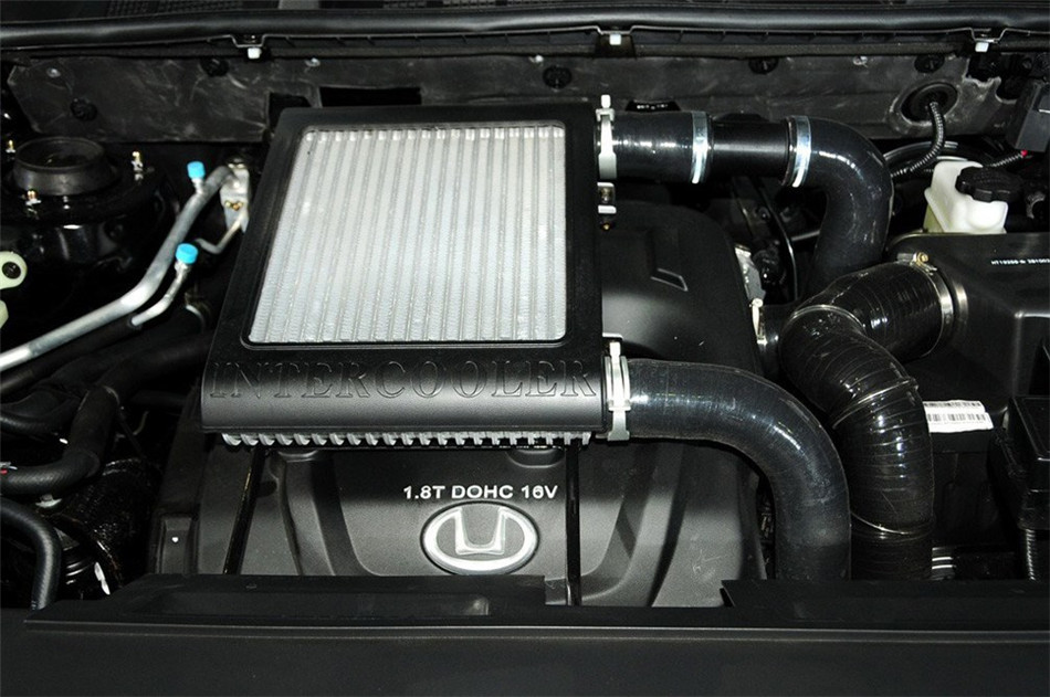 2013款 1.8T MT 汽油两驱智尊版 引擎底盘