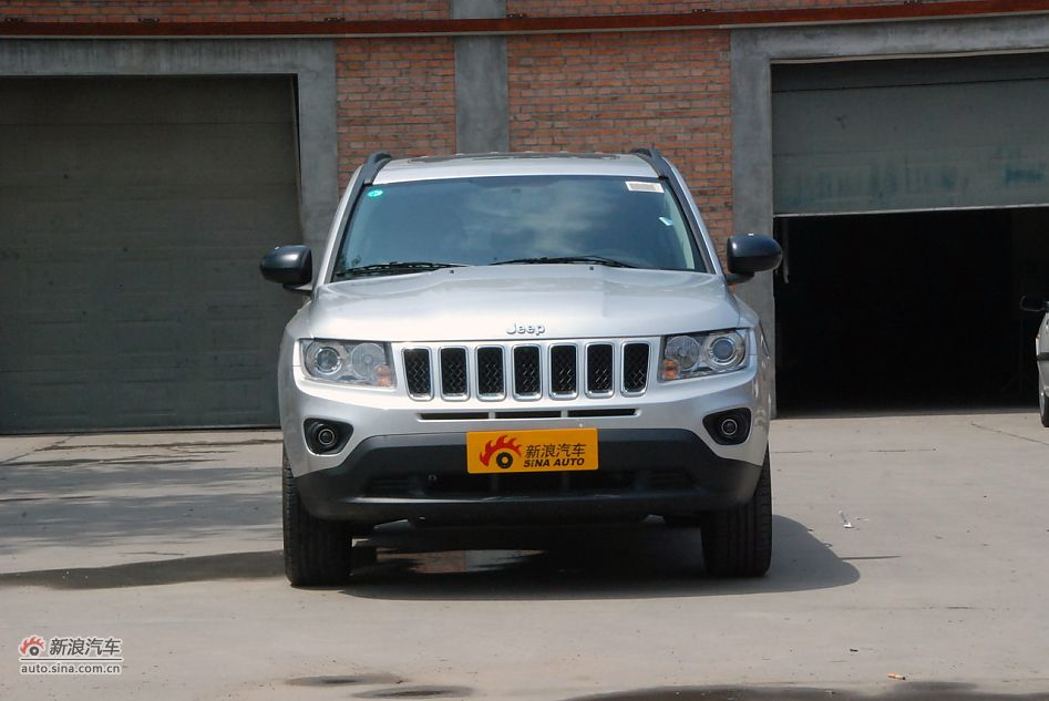 2011款Jeep指南者豪华导航版