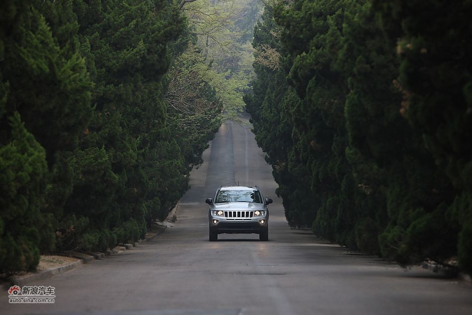 2011款Jeep指南者