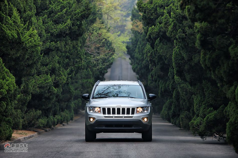 2011款Jeep指南者