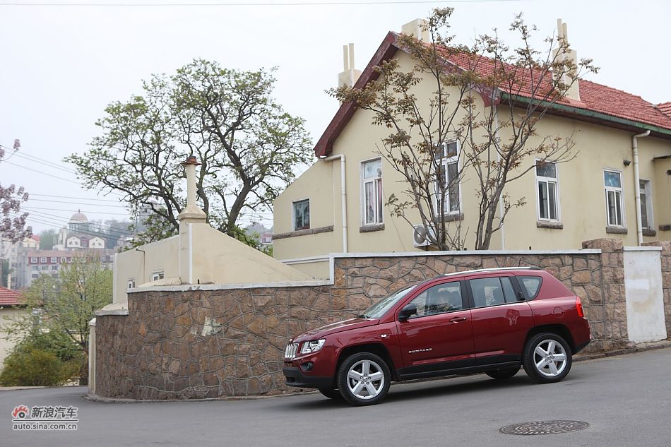 2011款Jeep指南者