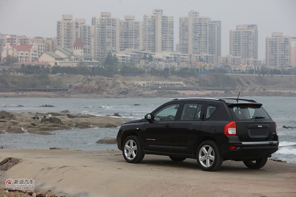 2011款Jeep指南者