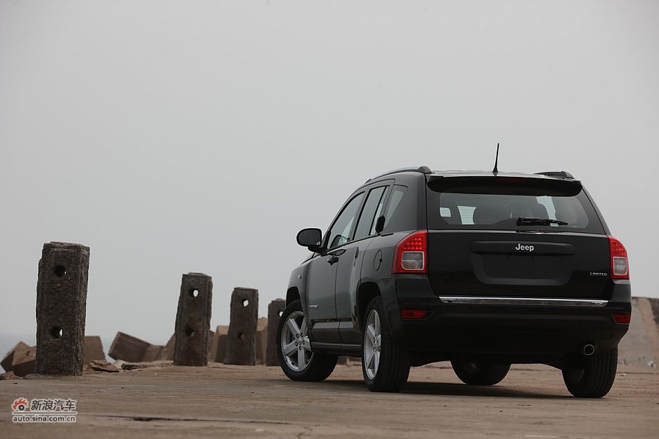 2011款Jeep指南者