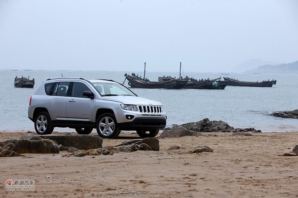 2011款Jeep指南者