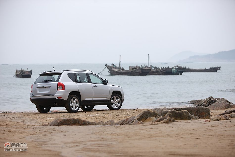 2011款Jeep指南者