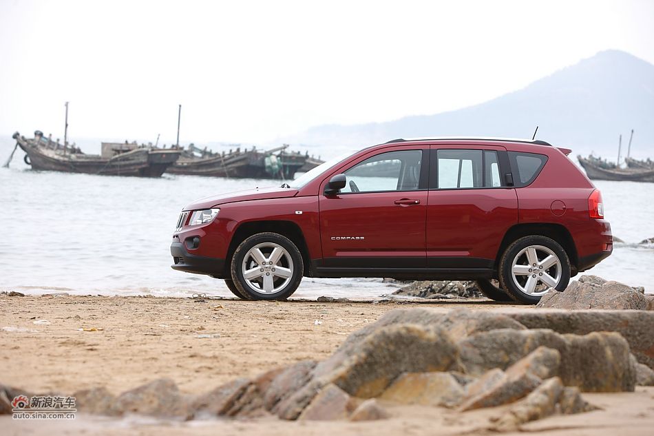 2011款Jeep指南者