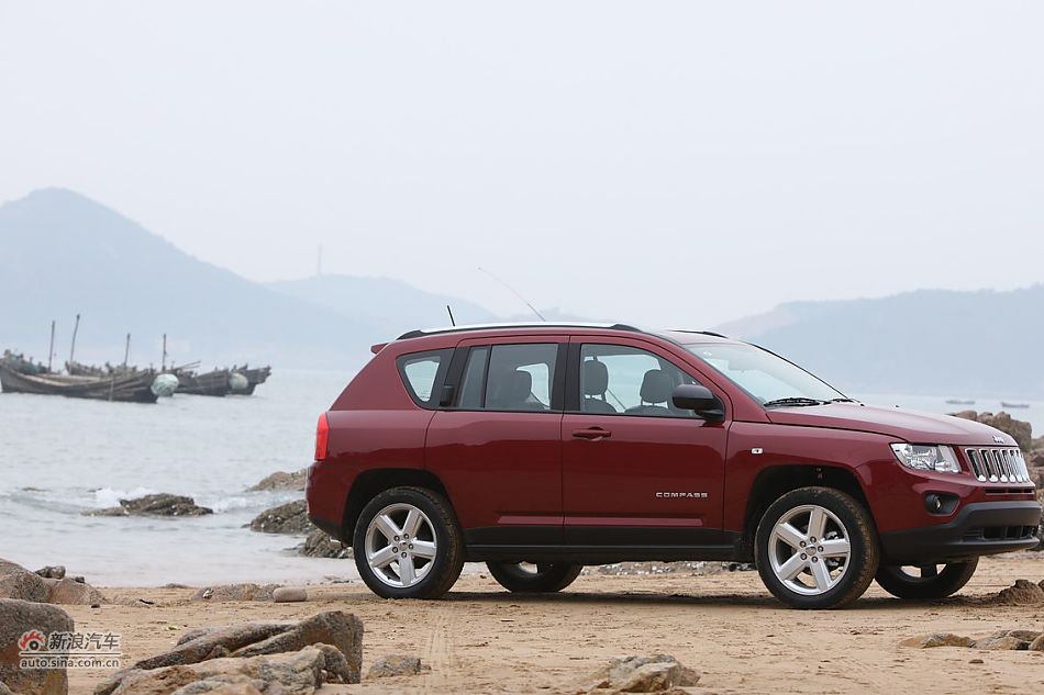 2011款Jeep指南者