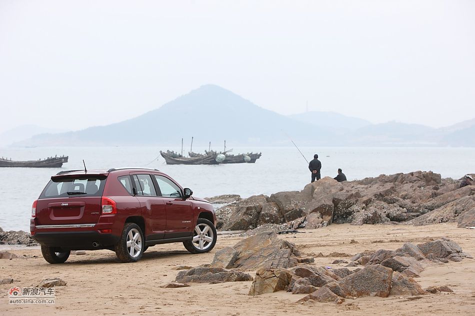 2011款Jeep指南者