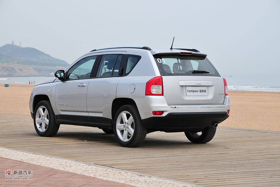 2011款Jeep指南者