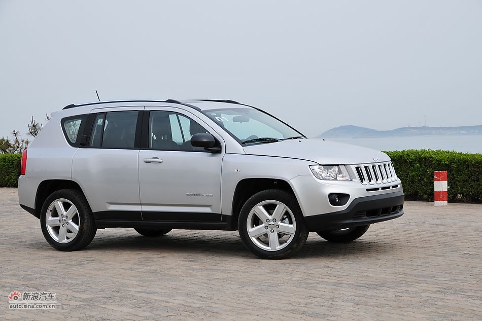 2011款Jeep指南者