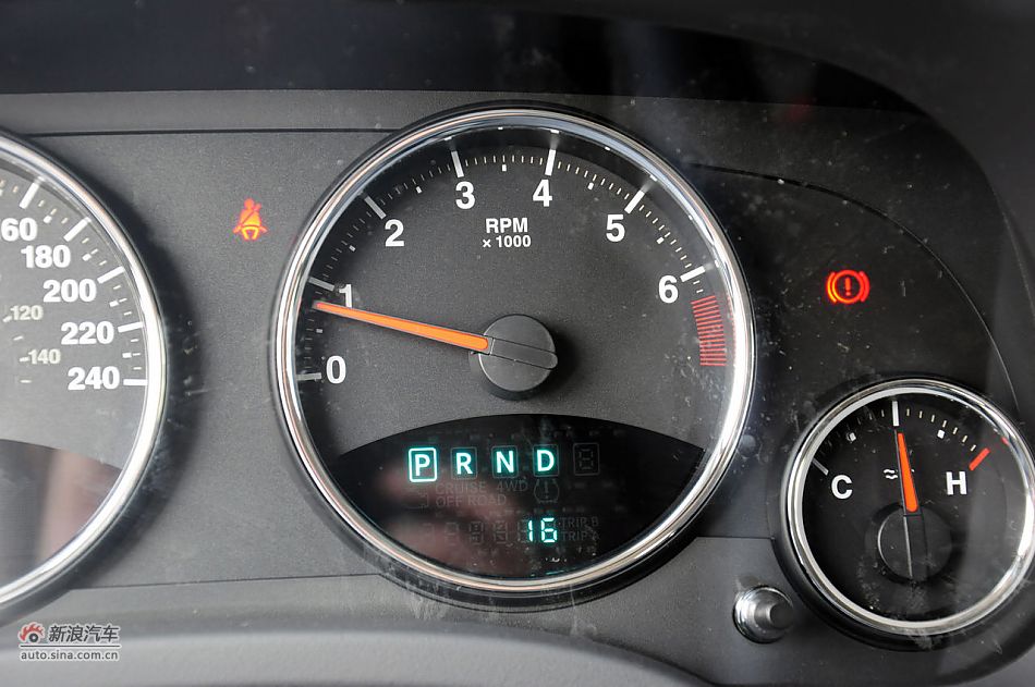 2012款指南者实拍