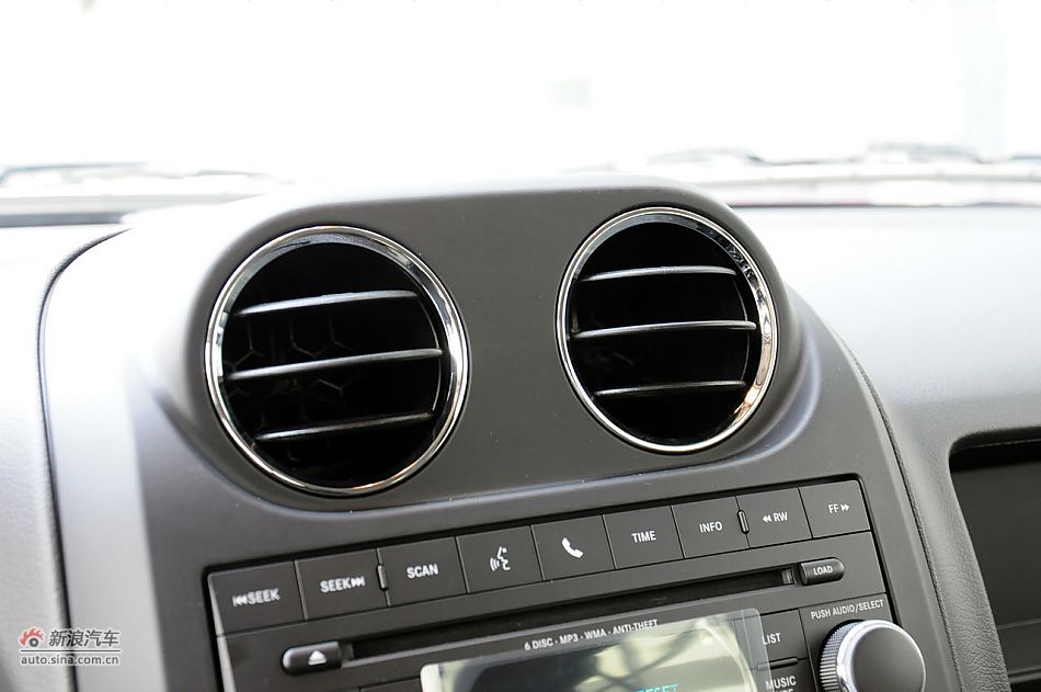 2012款指南者实拍